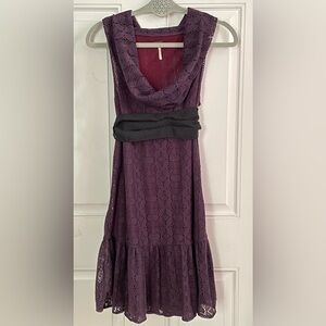 Free People Purple Lace Dress Cowl Neck Black Tie Waist Ruffle Hem Rare Size 6